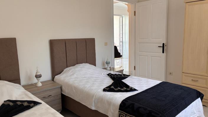 Image No.24-3 Bed Apartment for sale