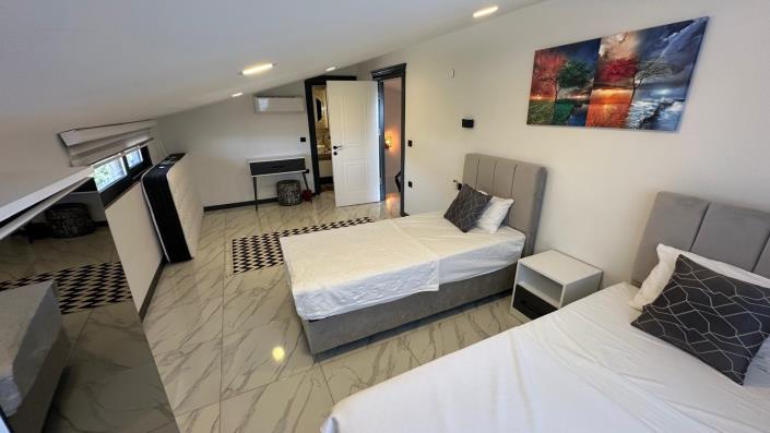 Image No.24-4 Bed Villa / Detached for sale