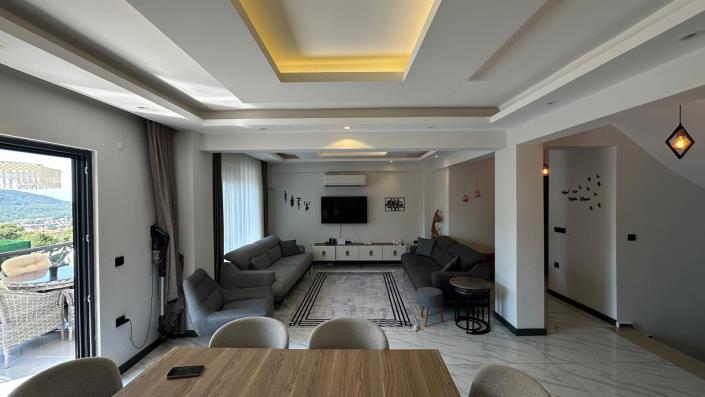 Image No.10-4 Bed Villa / Detached for sale