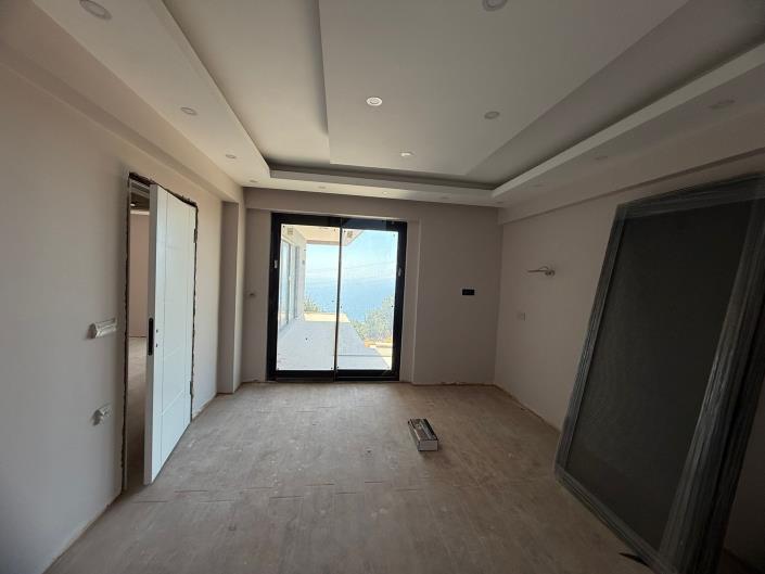 Image No.16-8 Bed Villa / Detached for sale