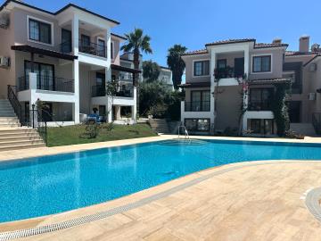 complex-pool-2