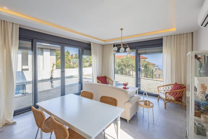 Image No.9-4 Bed Apartment for sale