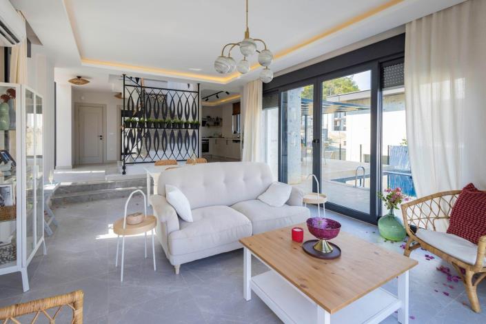 Image No.10-4 Bed Apartment for sale
