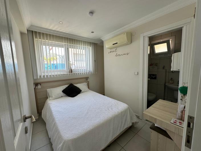 Image No.20-3 Bed Apartment for sale