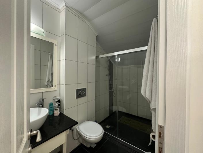 Image No.31-3 Bed Apartment for sale