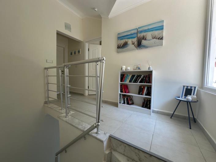 Image No.38-3 Bed Apartment for sale