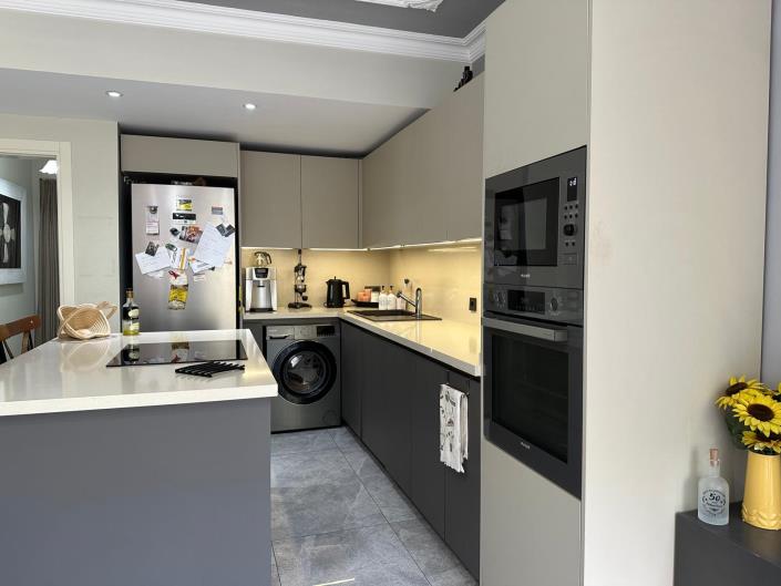 Image No.12-2 Bed Apartment for sale