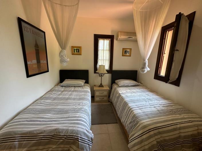 Image No.22-3 Bed Villa / Detached for sale