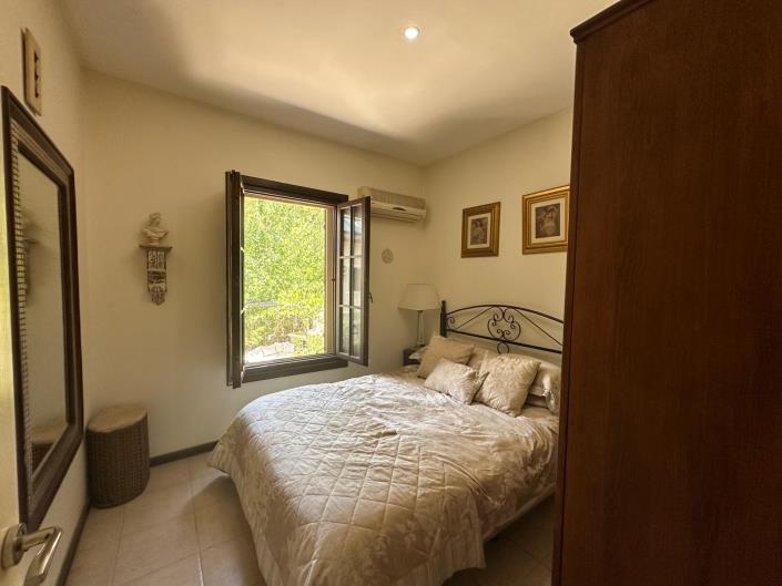 Image No.27-3 Bed Villa / Detached for sale