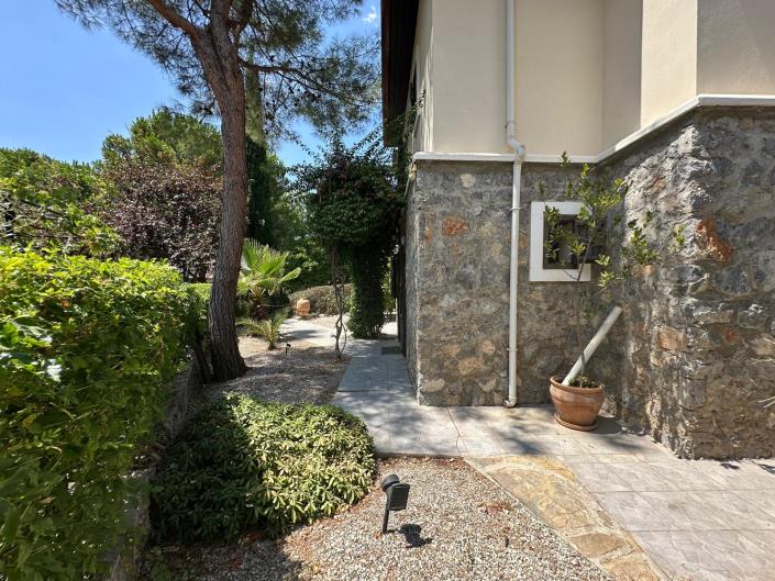 Image No.32-3 Bed Villa / Detached for sale