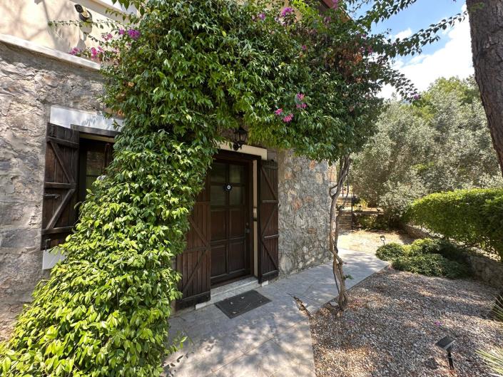 Image No.6-3 Bed Villa / Detached for sale