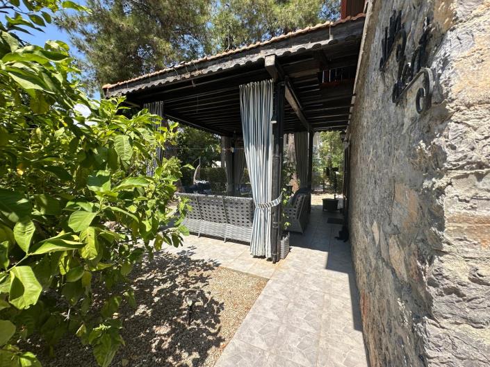 Image No.39-3 Bed Villa / Detached for sale