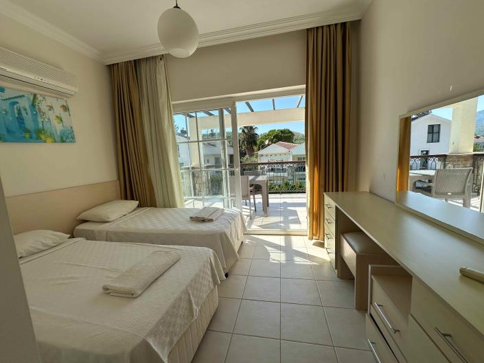Image No.24-3 Bed Villa / Detached for sale