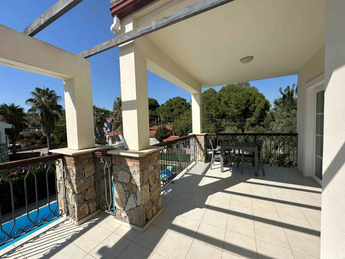 Image No.37-3 Bed Villa / Detached for sale