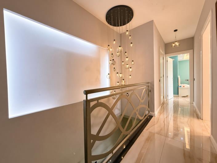 Image No.16-5 Bed Villa / Detached for sale