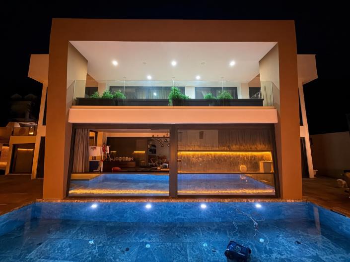 Image No.3-5 Bed Villa / Detached for sale