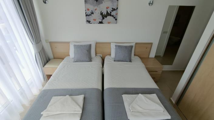 Image No.19-3 Bed Villa / Detached for sale