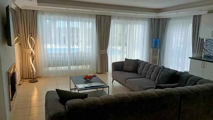 Image No.7-3 Bed Villa / Detached for sale