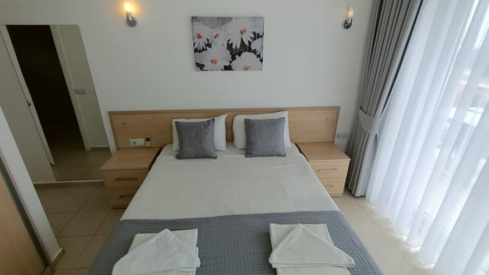 Image No.14-3 Bed Villa / Detached for sale