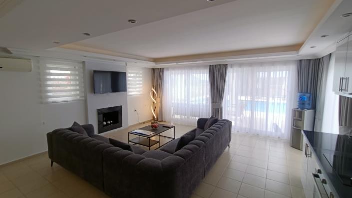 Image No.6-3 Bed Villa / Detached for sale
