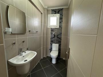 2-bed-apartment-Hisaronu-wc