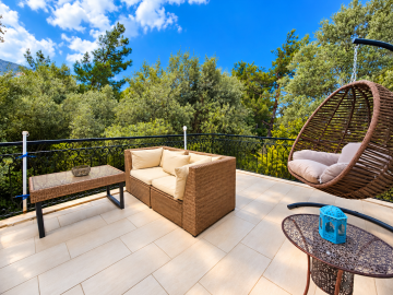 balcony-2