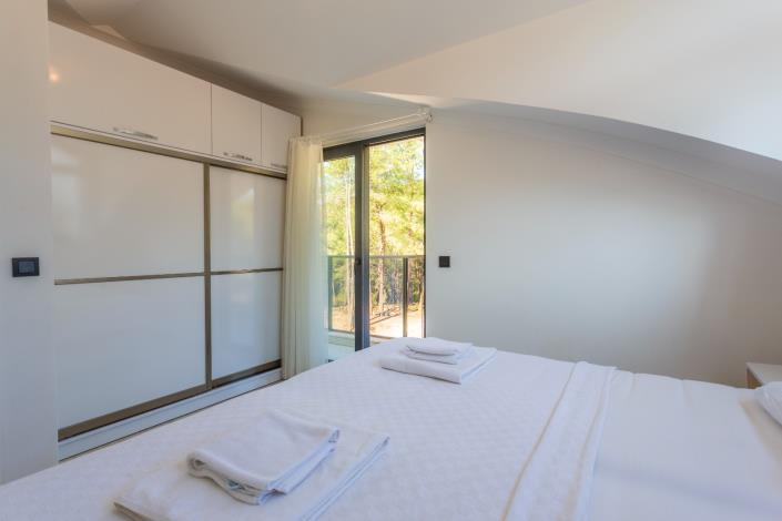 Image No.29-4 Bed Villa / Detached for sale