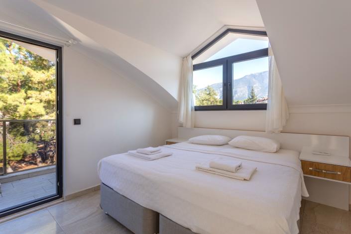 Image No.32-4 Bed Villa / Detached for sale