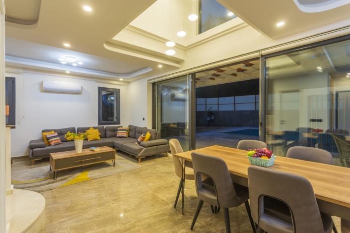 Image No.21-4 Bed Villa / Detached for sale