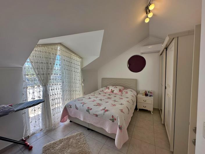Image No.25-4 Bed Villa / Detached for sale