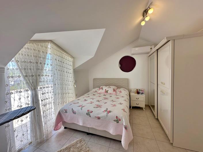 Image No.26-4 Bed Villa / Detached for sale
