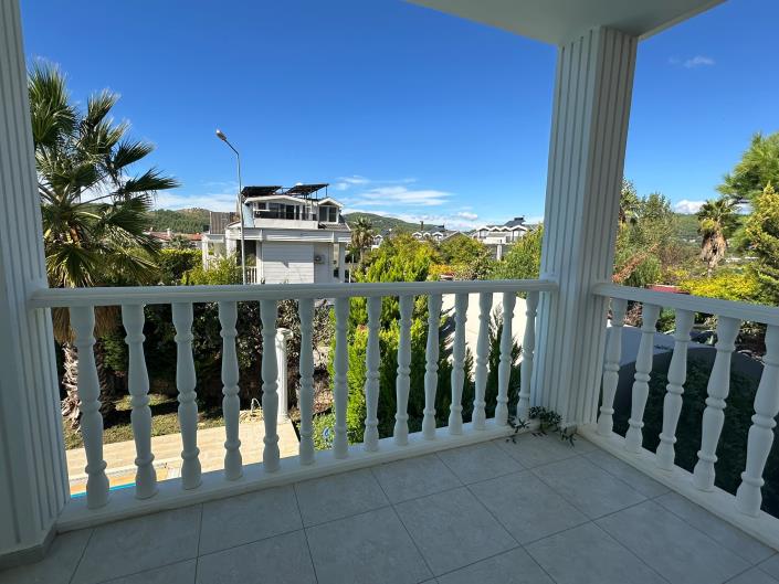 Image No.33-4 Bed Villa / Detached for sale