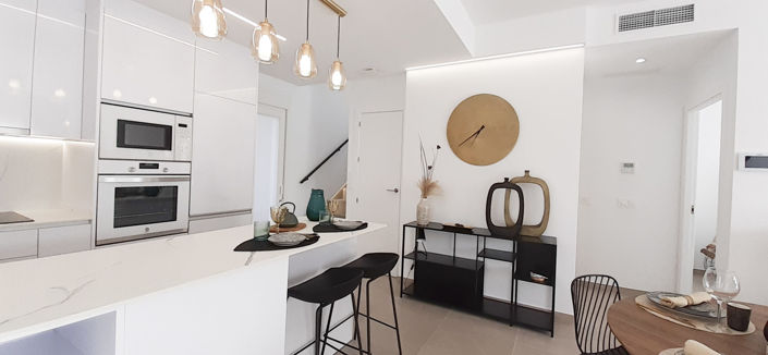 Image No.6-3 Bed House for sale