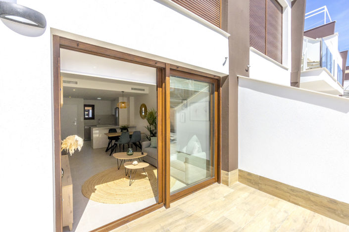 Image No.20-2 Bed Apartment for sale