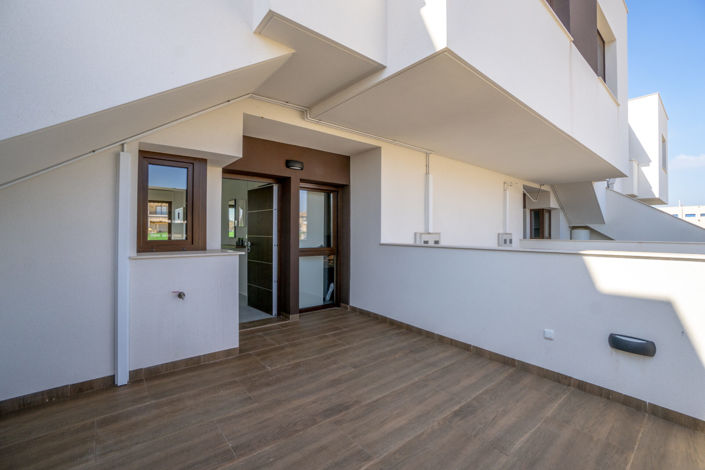 Image No.27-2 Bed Apartment for sale