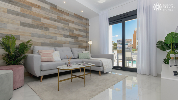 Image No.18-3 Bed House for sale