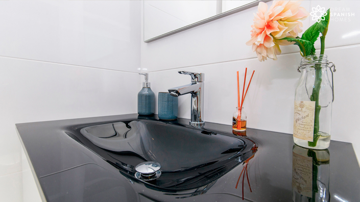 Image No.32-3 Bed House for sale