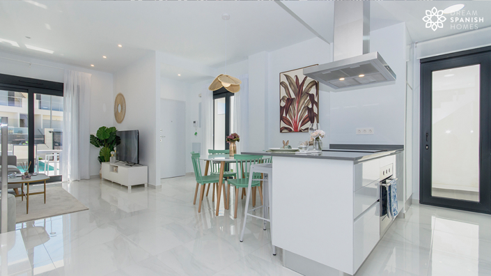 Image No.6-3 Bed House for sale