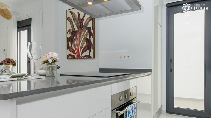 Image No.9-3 Bed House for sale