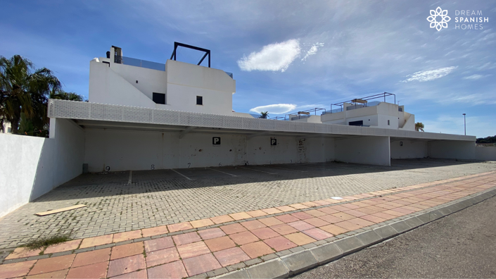 Image No.28-3 Bed Villa for sale