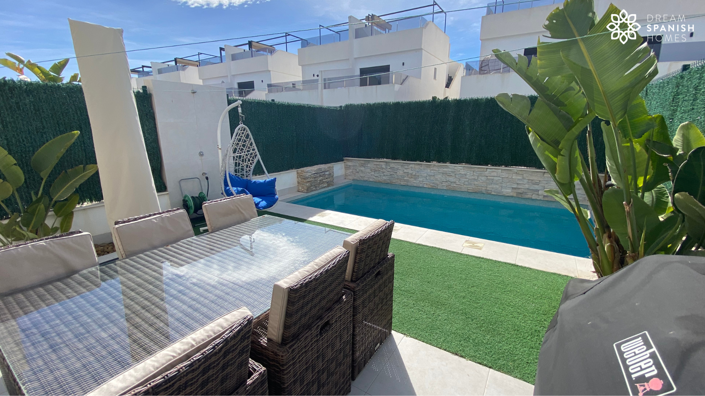 Image No.9-3 Bed Villa for sale