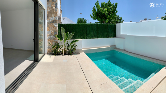 Image No.10-3 Bed House for sale