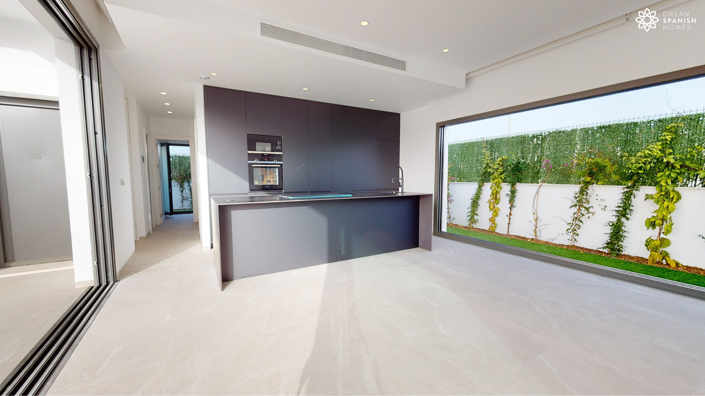 Image No.15-3 Bed House for sale