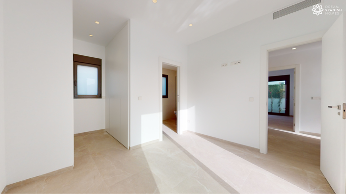 Image No.23-3 Bed House for sale