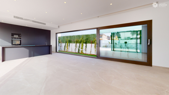 Image No.29-3 Bed House for sale