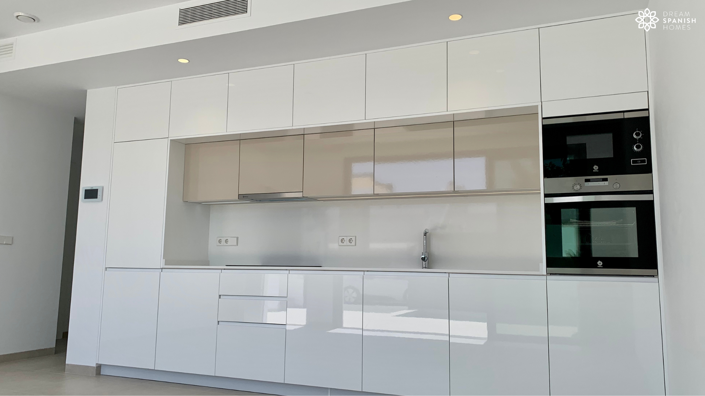 Image No.4-3 Bed House for sale