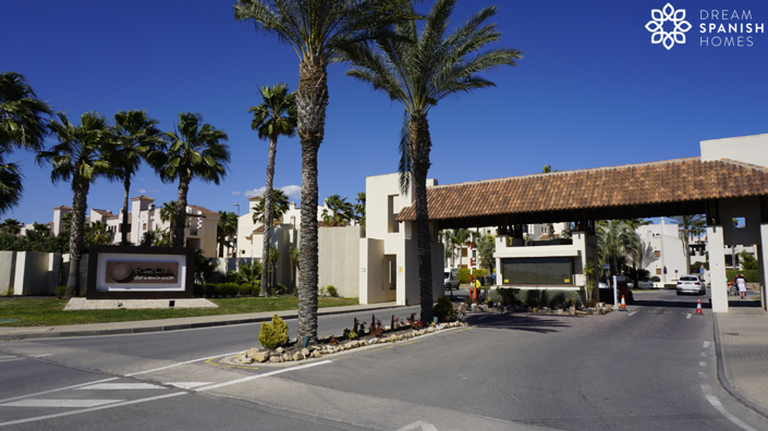 Image No.10-3 Bed House for sale