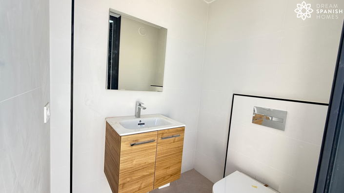 Image No.22-5 Bed House for sale