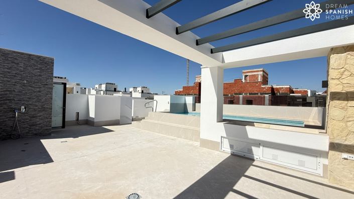Image No.24-5 Bed House for sale