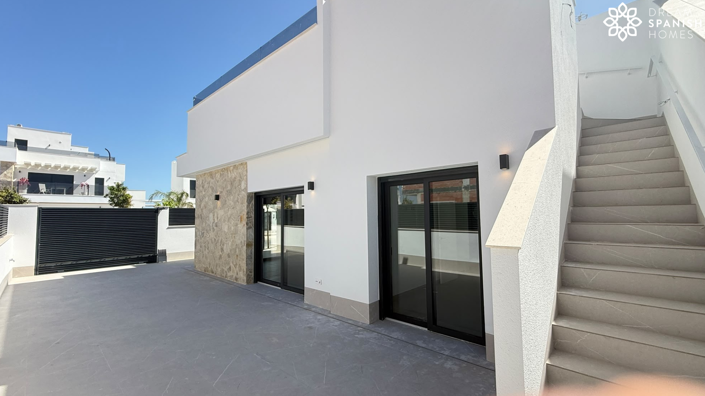 Image No.27-5 Bed House for sale
